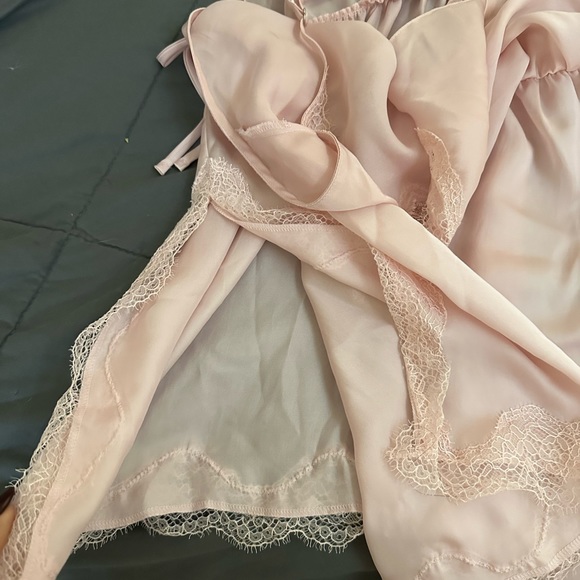 victoria’s secret satin lace side slit slip in pink - Picture 3 of 3